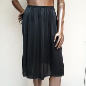 Adonna for JCPENNEY Black Petticoat half slip
